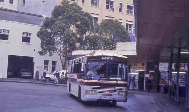 Howick & Eastern Hino RK176K Coachwork International 27